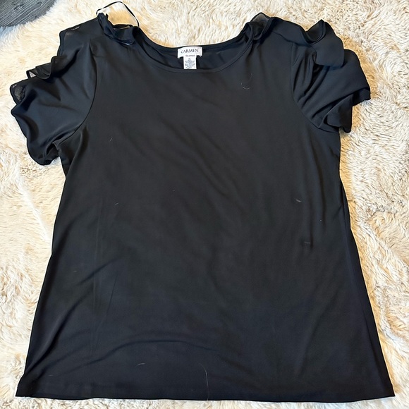 Black stretch shirt with ruffles on the shoulder - Picture 1 of 4